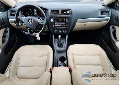 2017 Volkswagen Jetta Se z USA, uszkodzony, nr VIN 3VWDB7AJ3HM354810